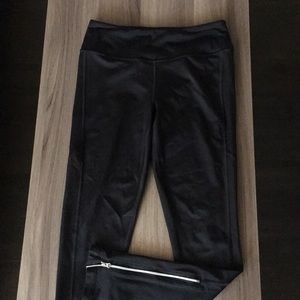 Victoria’s Secret leggings